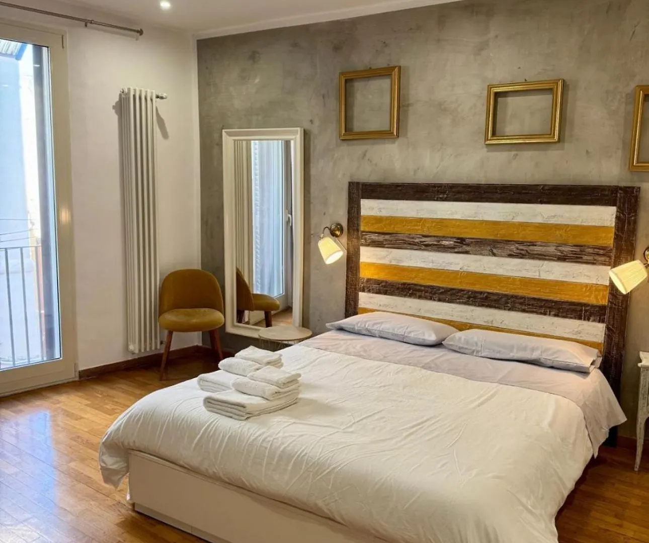 A Un Passo Dalla Cattedrale Bari Apartamento